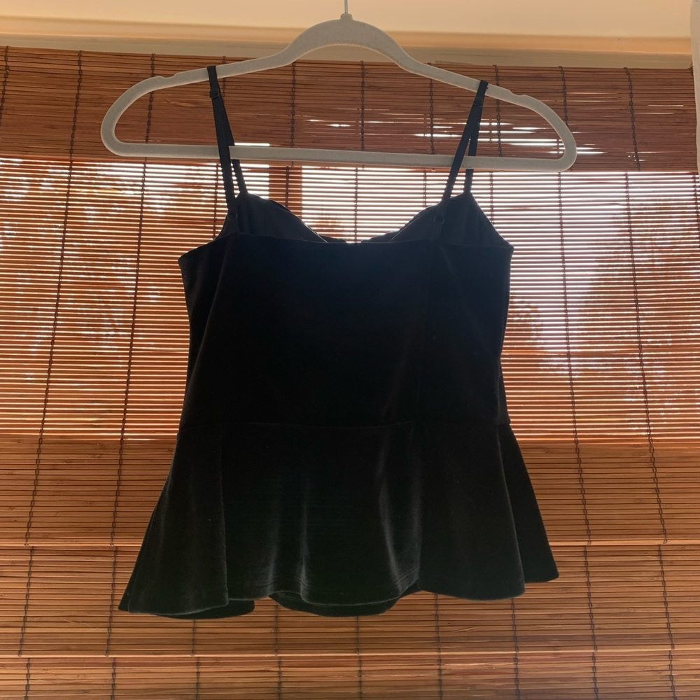 Women’s Express Top - Picture 2 of 2